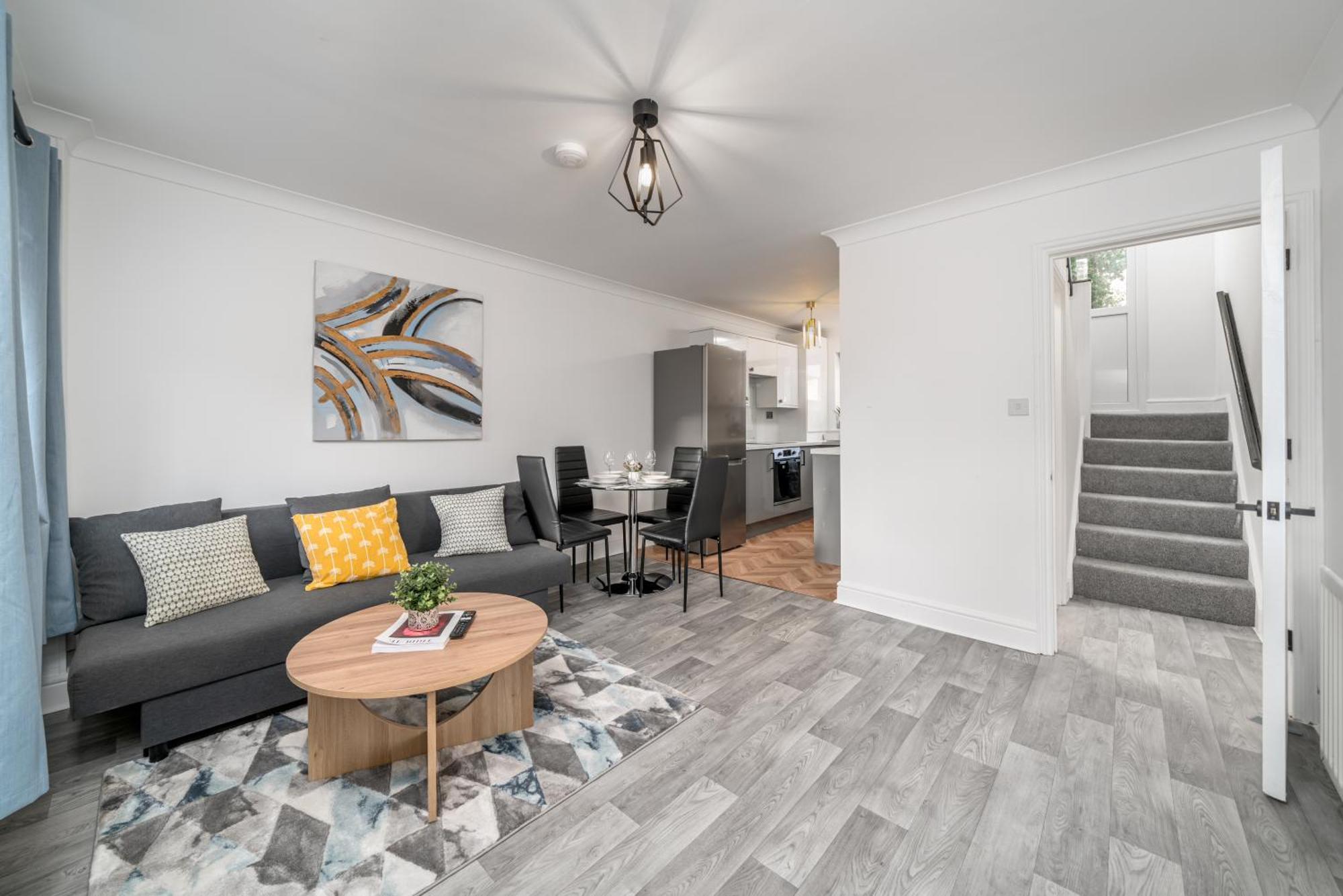 Cozy 3 Bed House With Garden & Parking In Rochester, Kent Mins To Train Station, Wifi מראה חיצוני תמונה